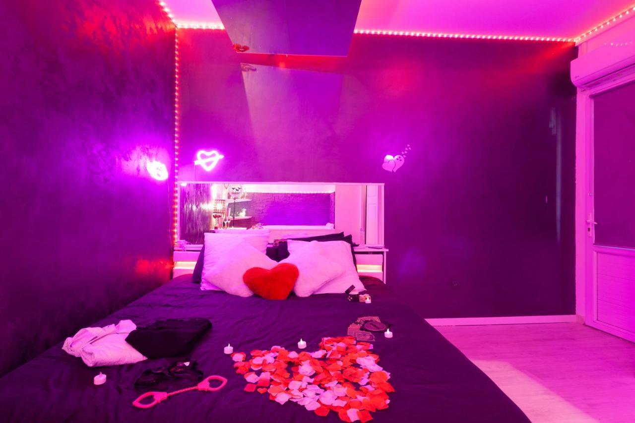 Love Room Avec Balneo تولون المظهر الخارجي الصورة